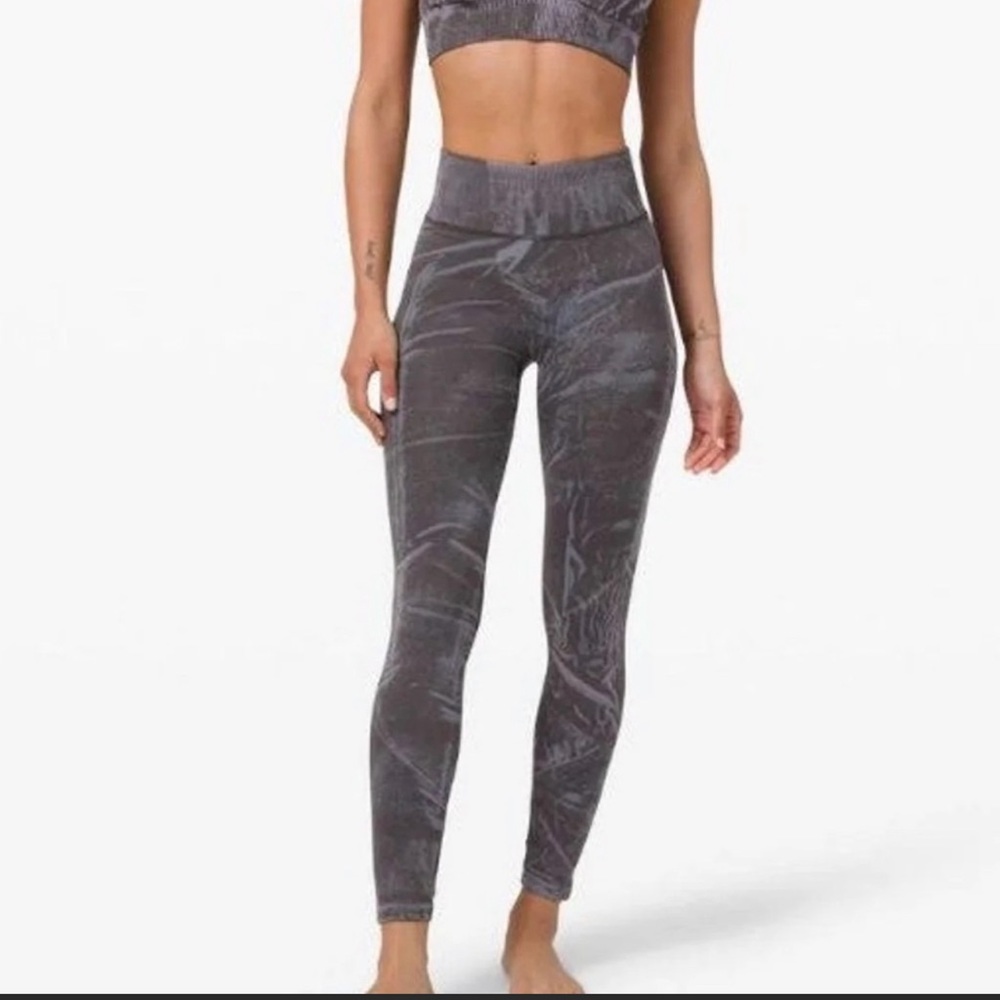 Lululemon Athletica Ebb To Street